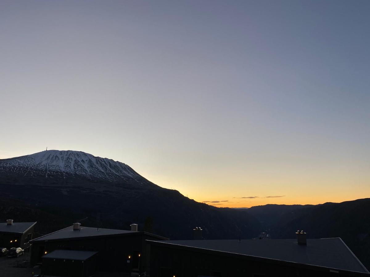 New Apartment, Gausta In Rjukan. Ski In/ Ski Out Экстерьер фото